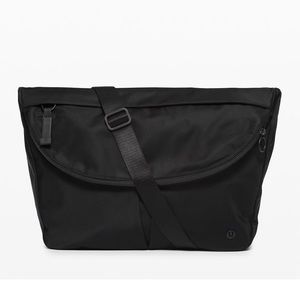 Lululemon All Night Festival Bag Large